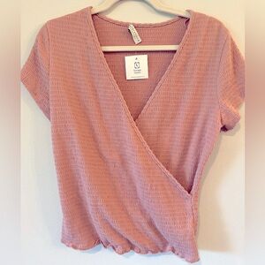 ✨NWT✨ Vintage Charm | Paper Crane | Women’s Smocking Jersey Surplice Top | M